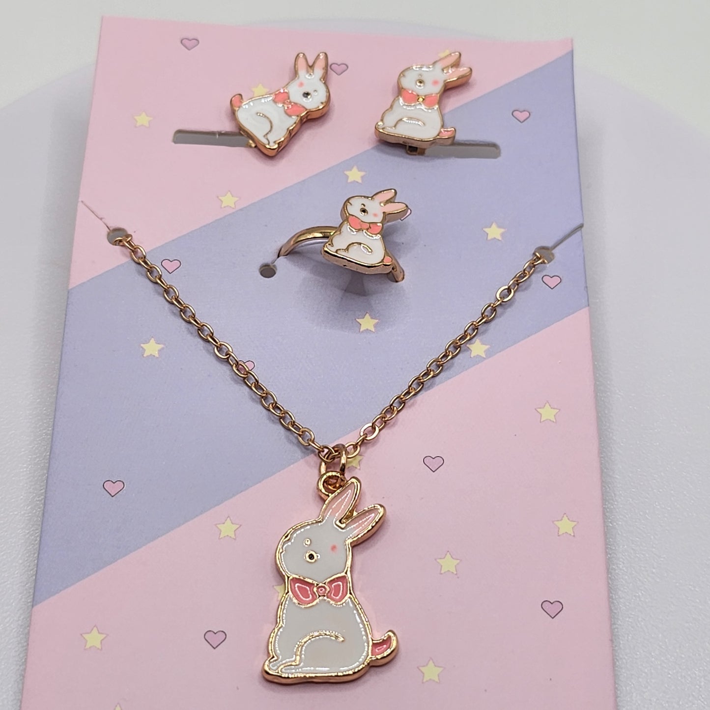 Conjunto de coelhinhos - Anel Brincos e colar