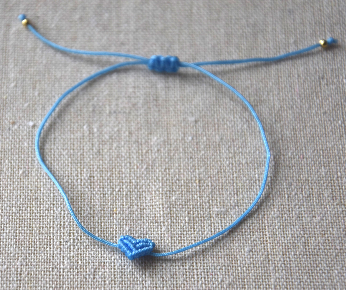 Pulseiras artesanais, feitas com amor 💖