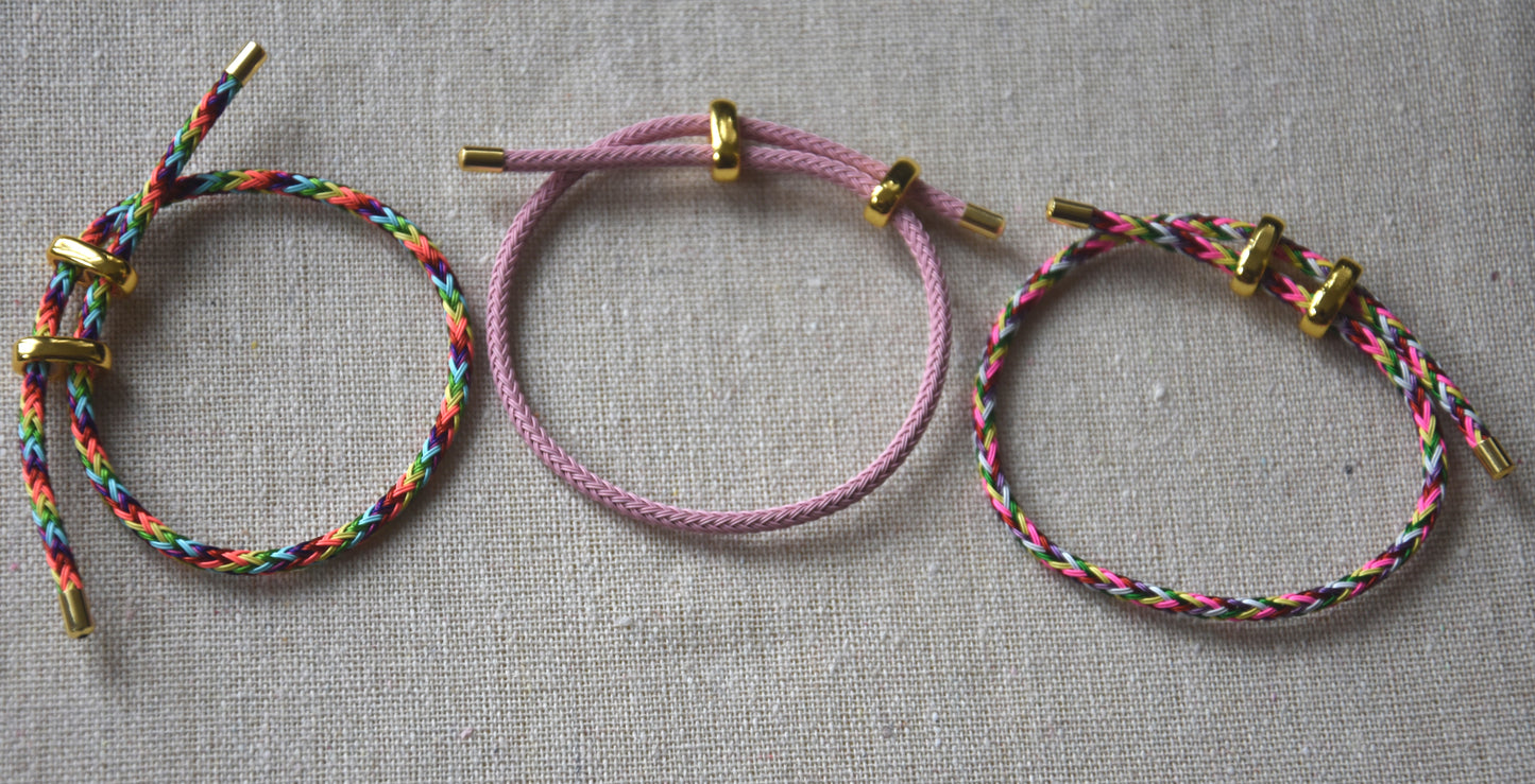 Pulseiras encantadas