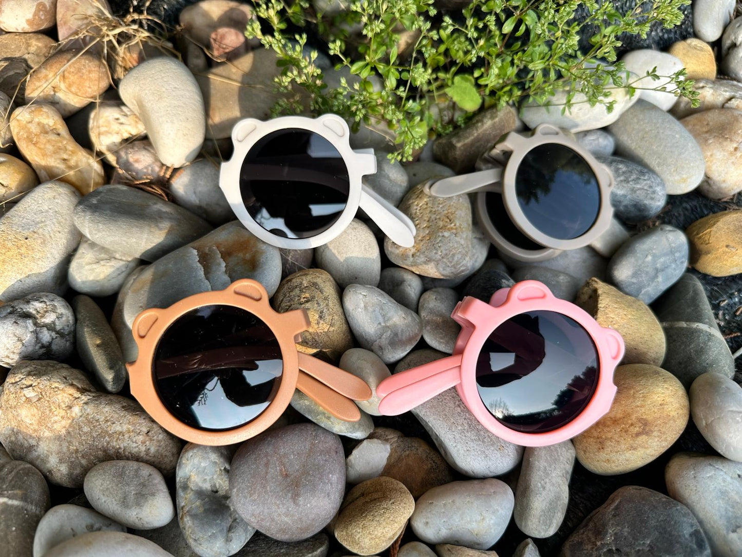 🕶️ Óculos de Sol KIWIDS- dobráveis com Orelhas de Ursinho – Oferta bolsinha