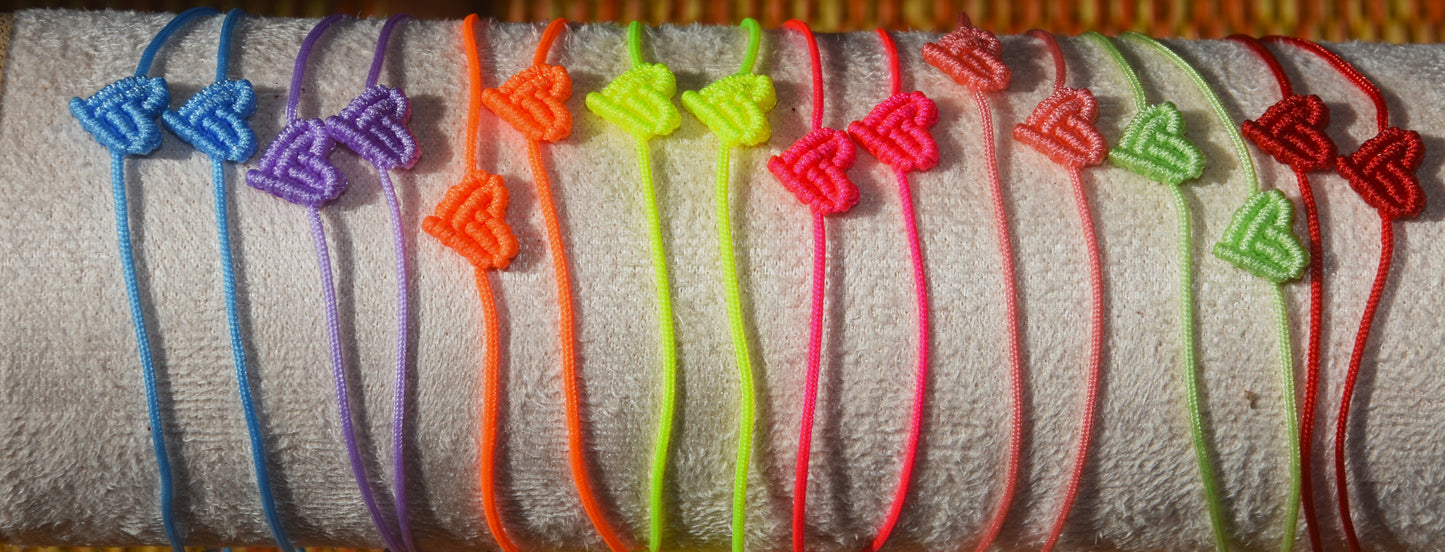 Pulseiras artesanais, feitas com amor 💖
