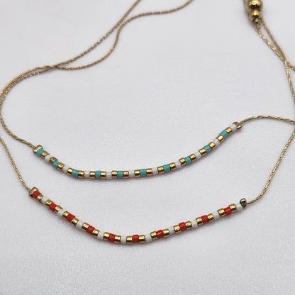 Pulseiras Prateadas e Douradas Coloridas: