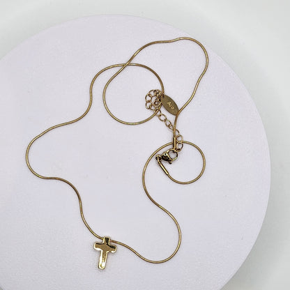 Conjunto de colar e brincos com cruz