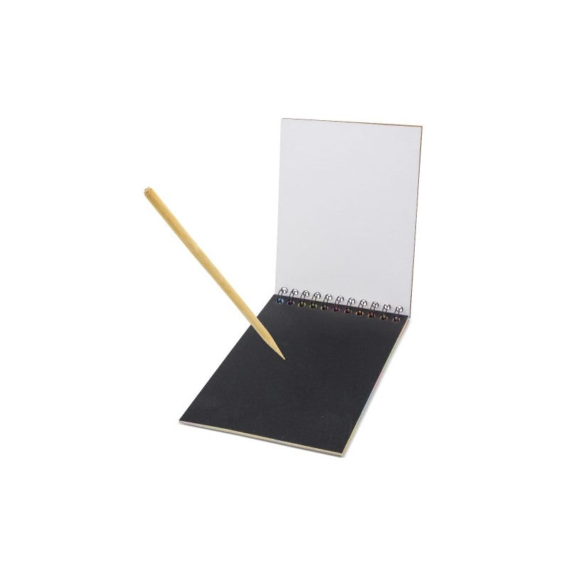 Caderno de 8 folhas - Riscas e aparecem as cores