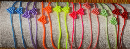 Pulseiras artesanais, feitas com amor 💖